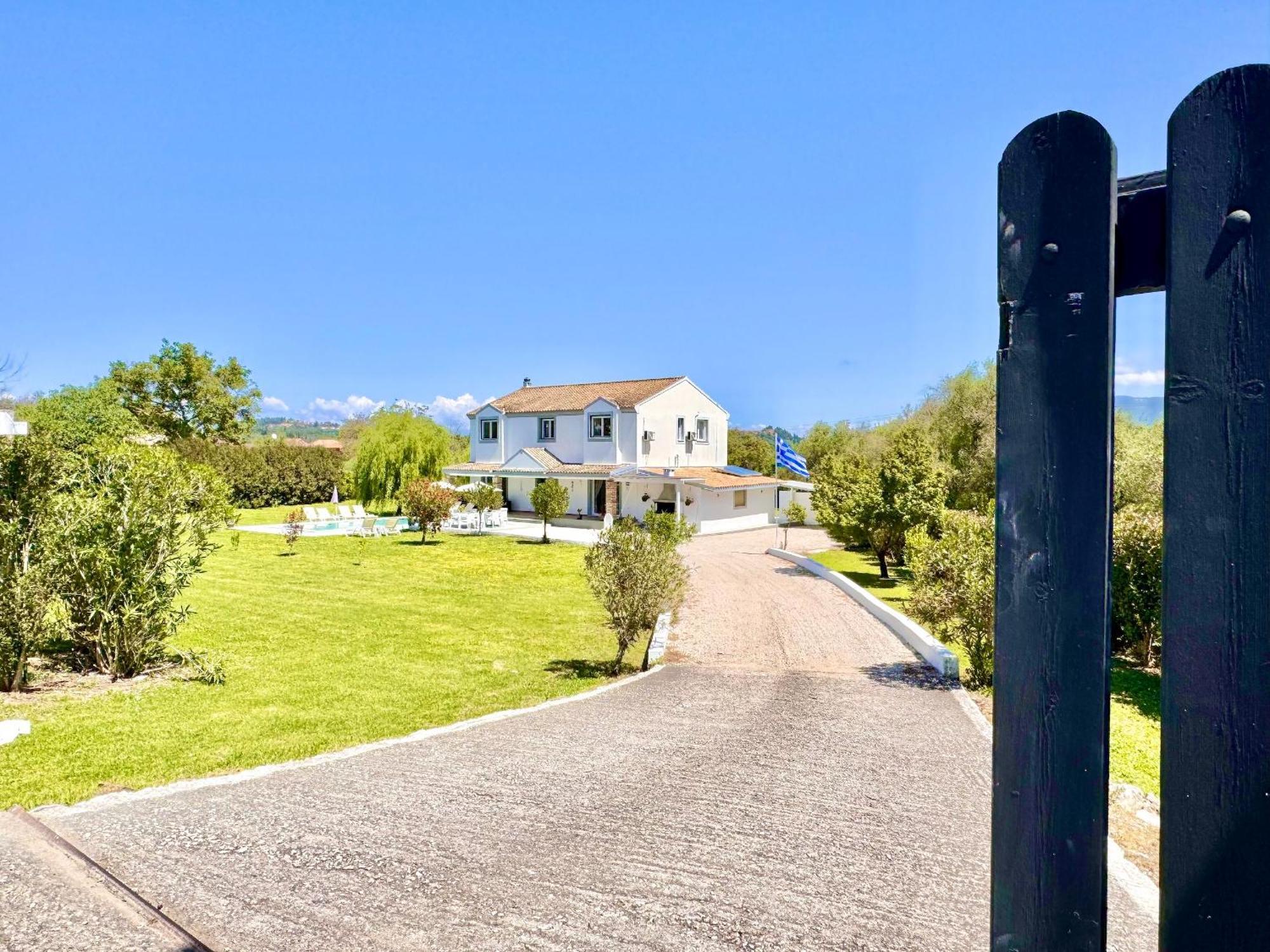 Villa Rubina Sidari With Private Pool By Dadovillas Велонадес Экстерьер фото